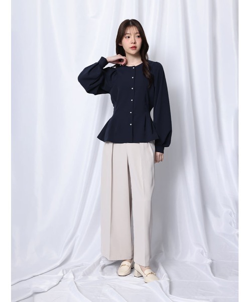 fifth(フィフス)の「ペプラムデザインボリュームスリーブブラウス(シャツ/ブラウス・レディース・ベージュ/ネイビー・M)」の15枚目の写真