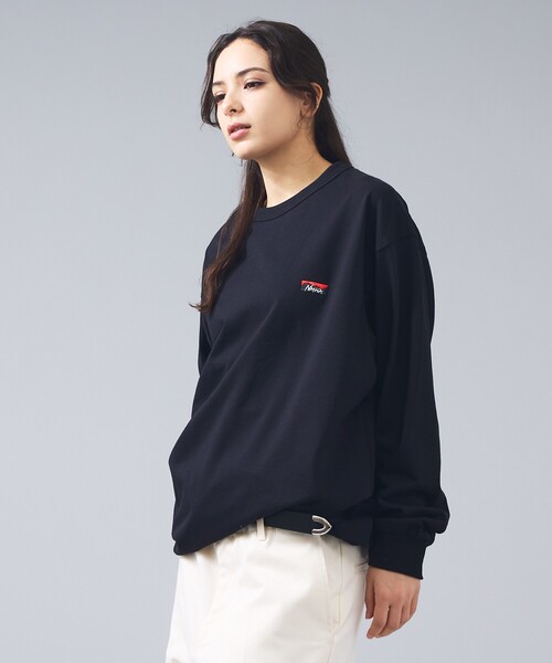 NANGA(ナンガ)の「【NANGA /ナンガ】 エコハイブリッド ボックスロゴ刺繍Tシャツ/ユニセックス/NW2411-1G803(Tシャツ/カットソー・メンズ・ホワイト/ブラック/ネイビー・XL/M/L)」の2枚目の写真