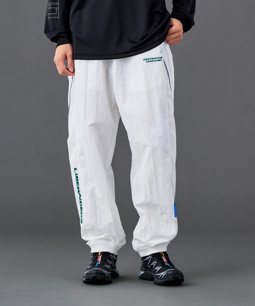 Liberaiders(リベレイダース)の「Liberaiders/リベレイダース LR NYLON PANTS ブランドロゴ イージーナイロンパンツ 秋 秋服 2026年秋冬(スウェットパンツ・メンズ・ネイビー/ブラック/ホワイト・L/XL/M/S)」の10枚目の写真