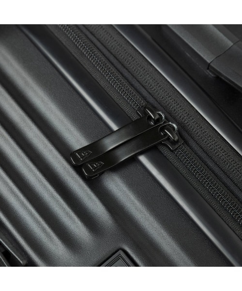 NEW ERA(ニューエラ)の「NEW ERA WHEEL CARRY CASE 60-66L CARRY-ON CASE(ニューエラ Wheel Carry Case 60-66L キャリーケース)(スーツケース/キャリーバッグ・メンズ・ブラック・ONE SIZE)」の10枚目の写真