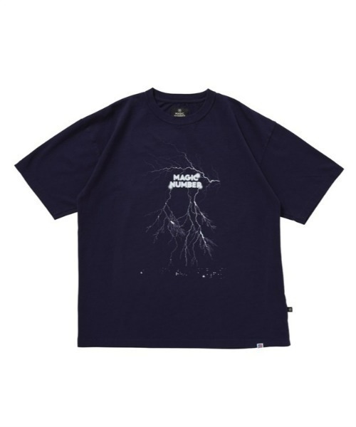MAGIC NUMBER(マジック ナンバー)の「【MAGIC NUMBER】THUNDER US COTTON S/S T-SHIRT(Tシャツ/カットソー・メンズ・ブラック/グリーン/ネイビー・MEDIUM/X-LARGE/LARGE)」の9枚目の写真