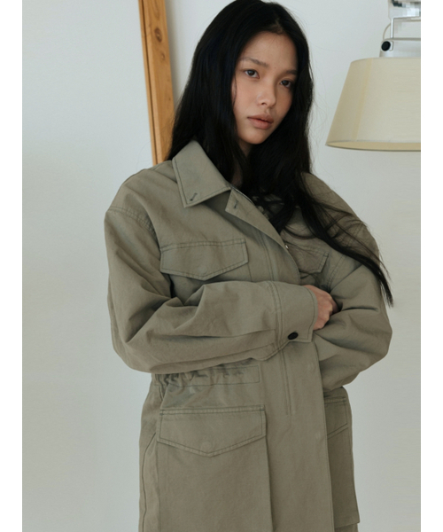 UNNOUT(アナウト)の「LINEN UTILITY HALF COAT KHAKI(ナイロンジャケット・レディース・その他・ONE SIZE)」の3枚目の写真