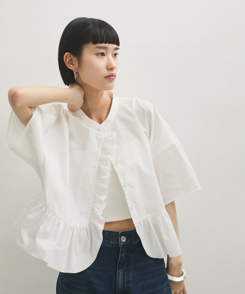 ADAM ET ROPE'(アダムエロペ)の「【サステナブル】・【定番】フリルブラウス(シャツ/ブラウス・レディース・ブラック/サックスブルー/ホワイト・FREE)」の21枚目の写真