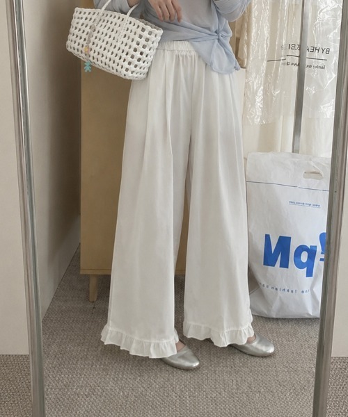 mielu(ミエル)の「ハイウエストフリルパンツ(その他パンツ・レディース・パープル/グレー/ホワイト/イエロー・LARGE/MEDIUM)」の2枚目の写真