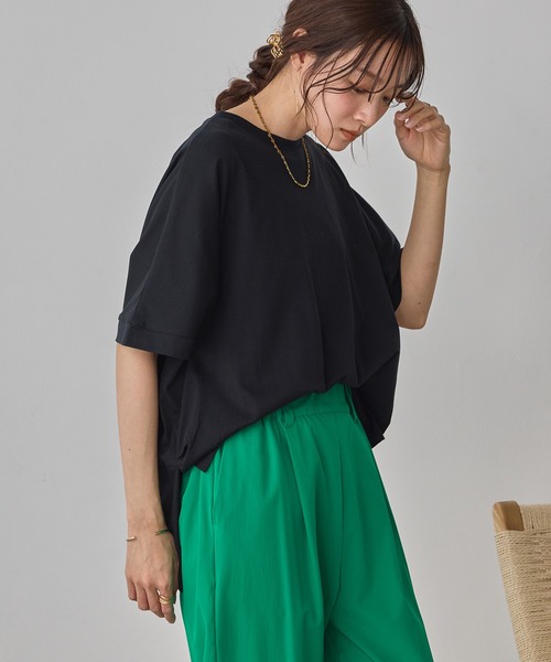 hunch（ハンチ）の「コンパクトスムース オーバー無地Tシャツ（Tシャツ/カットソー・レディース・ブルー/オフホワイト/ブラック・FREE）」の2枚目の写真