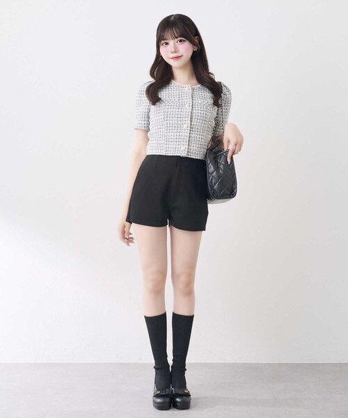 Belle Charme(ベルシャルム)の「【Belle Charme】Pearl Neck Tweed Jacket(その他アウター・レディース・オフホワイト/ピンク/ブラック・FREE)」の2枚目の写真