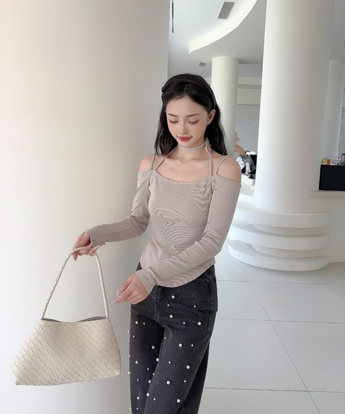 Jasmine Grandiflorum(ジャスミングランディフローラム)の「【Jasmine】肩出しカットソー(Tシャツ/カットソー・レディース・モカ/ブラック・FREE)」の17枚目の写真