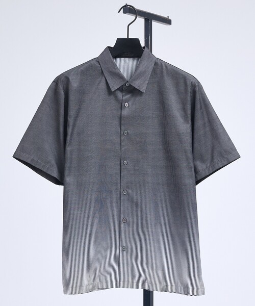 5351 POUR LES HOMMES(ゴーサンゴーイチプールオム)の「グラデーション ストライプシャツ(シャツ/ブラウス・メンズ・グリーン/ブラック・48/46/44/50)」の4枚目の写真