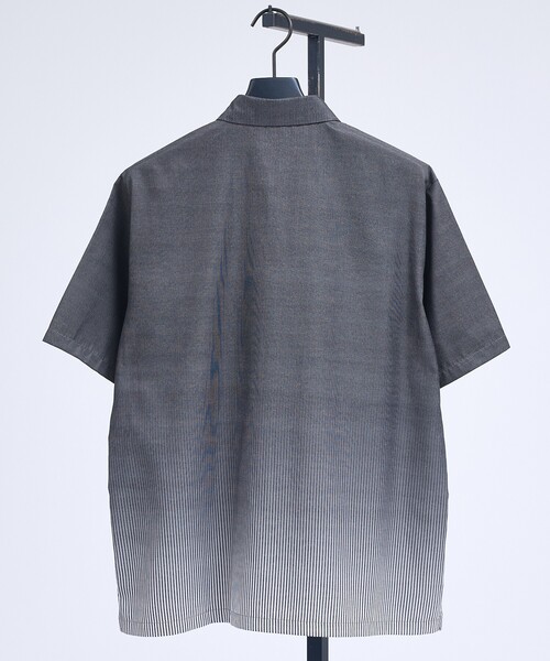 5351 POUR LES HOMMES(ゴーサンゴーイチプールオム)の「グラデーション ストライプシャツ(シャツ/ブラウス・メンズ・グリーン/ブラック・48/46/44/50)」の5枚目の写真