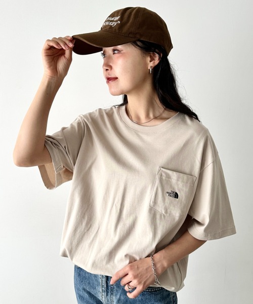 THE NORTH FACE(ザノースフェイス)の「THE NORTH FACE(ザ・ノースフェイス)/ワンポイントロゴプリント クルーネック 半袖 コットン Tシャツ ポケT/M'S ESSENCE S/S R/TEE(Tシャツ/カットソー・レディース・ブラック/ライトベージュ/ミント/ホワイト・M/L/XL/XXL)」の16枚目の写真