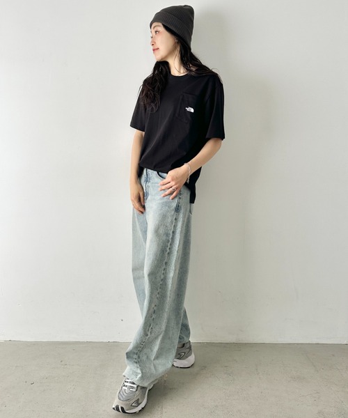 THE NORTH FACE(ザノースフェイス)の「THE NORTH FACE(ザ・ノースフェイス)/ワンポイントロゴプリント クルーネック 半袖 コットン Tシャツ ポケT/M'S ESSENCE S/S R/TEE(Tシャツ/カットソー・レディース・ブラック/ライトベージュ/ミント/ホワイト・M/L/XL/XXL)」の13枚目の写真