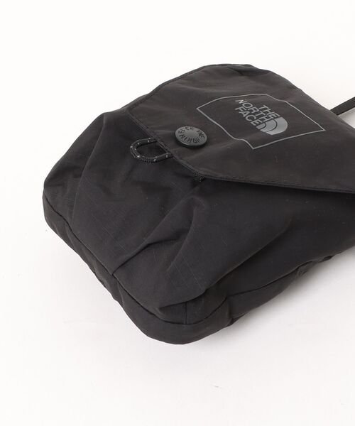 THE NORTH FACE(ザノースフェイス)の「THE NORTH FACE ショルダーバッグ(ショルダーバッグ・メンズ・ブラック・FREE)」の3枚目の写真