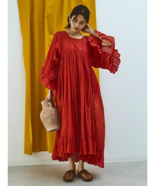 FIKA.(フィーカ)の「2way hem frill cotton onepiece(ワンピース・レディース・オフホワイト/レッド・MEDIUM)」の2枚目の写真