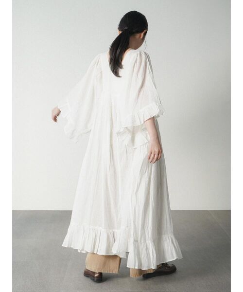 FIKA.(フィーカ)の「2way hem frill cotton onepiece(ワンピース・レディース・オフホワイト/レッド・MEDIUM)」の15枚目の写真