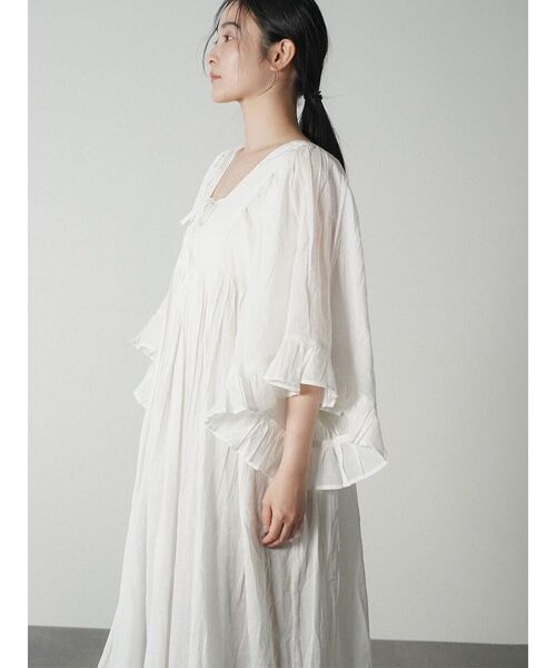 FIKA.(フィーカ)の「2way hem frill cotton onepiece(ワンピース・レディース・オフホワイト/レッド・MEDIUM)」の18枚目の写真