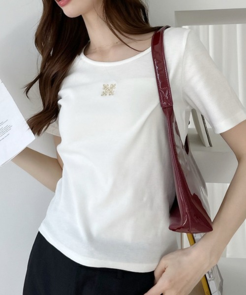 Ada.（エイダ）の「フロントロゴ刺繍 Ｕネック 半袖 Tシャツ（Tシャツ/カットソー・レディース・チャコール/ブラック/グレー/オフホワイト・FREE）」の13枚目の写真