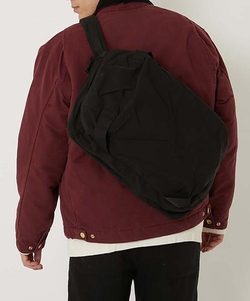 HIGH! STANDARD(ハイスタンダード)の「MT. RAINIER DESIGN × HIGH! STANDARD /SIXTY FORTY コンパクト ショルダーバッグ(ショルダーバッグ・メンズ・ブラック/グレー/ダークオリーブ/Moca・ONE SIZE)」の13枚目の写真