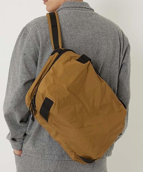 HIGH! STANDARD(ハイスタンダード)の「MT. RAINIER DESIGN × HIGH! STANDARD /SIXTY FORTY コンパクト ショルダーバッグ(ショルダーバッグ・メンズ・ブラック/グレー/ダークオリーブ/Moca・ONE SIZE)」の15枚目の写真