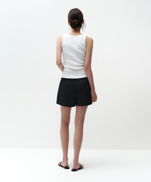 MUSINSA STANDARD WOMAN（ムシンサスタンダードウーマン）の「ウィメンズコットンバンディングショーツ[ブラック]（その他パンツ・レディース・その他・24/26/28/30）」の3枚目の写真