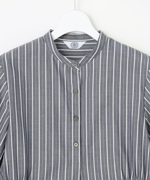 J.PRESS(ジェイプレス)の「【シーンレスに活躍】セルロースカラミストライプ バンドカラー ブラウス(シャツ/ブラウス・レディース・スカイブルー系1/ホワイト系1/ネイビー系1・11/9)」の11枚目の写真
