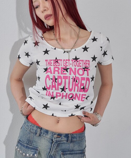 WHO'S WHO gallery(フーズフーギャラリー)の「【WEB限定】メッセージスタードットS/S TEE(Tシャツ/カットソー・レディース・オフホワイト/ブラック・FREE)」の2枚目の写真
