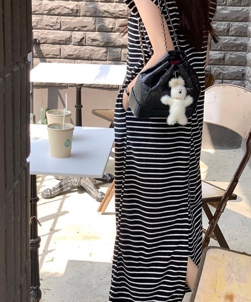 YUGA（ユーガ）の「YUGA_YGMC　　Korean-style　　Striped A-line dress（ワンピース・レディース・ホワイト/ブラック・FREE）」の4枚目の写真