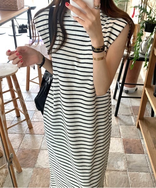 YUGA（ユーガ）の「YUGA_YGMC　　Korean-style　　Striped A-line dress（ワンピース・レディース・ホワイト/ブラック・FREE）」の6枚目の写真