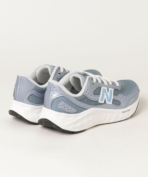 NEW BALANCE(ニューバランス)の「Fresh Foam Arishi v4 Tiralux(スニーカー・レディース・ブルー・22.5cm/23.0cm/23.5cm/24.0cm/24.5cm/25.0cm/25.5cm)」の4枚目の写真