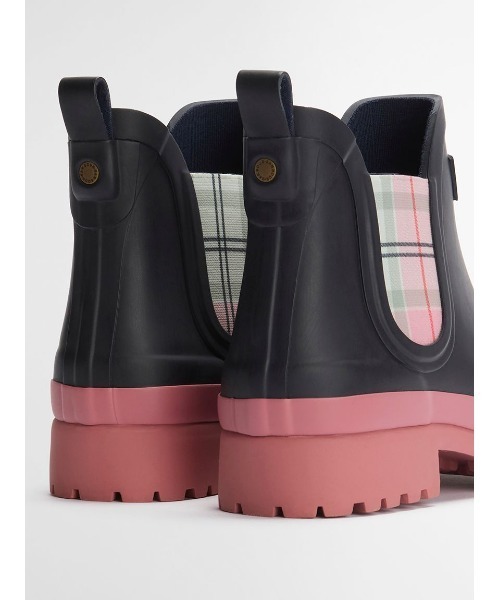 Barbour(バブアー)の「Mallow サイドゴア ショート レインブーツ(レディース)(レインシューズ・レディース・ベージュ/ネイビー・3/4/5)」の19枚目の写真