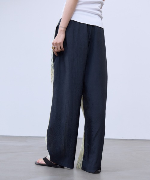 THINGS THAT MATTER(シングス ザット マター)の「SHEER STRIPE EASY PANTS / シアー ストライプ イージー パンツ(その他パンツ・レディース・ブラック/サックスブルー/イエロー・FREE)」の8枚目の写真
