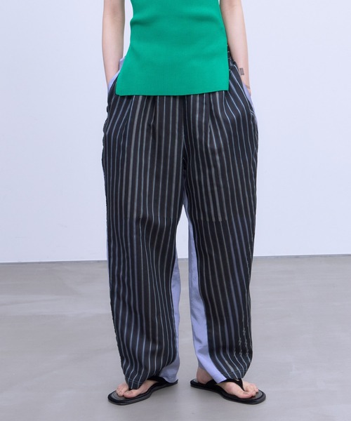 THINGS THAT MATTER(シングス ザット マター)の「SHEER STRIPE EASY PANTS / シアー ストライプ イージー パンツ(その他パンツ・レディース・ブラック/サックスブルー/イエロー・FREE)」の21枚目の写真