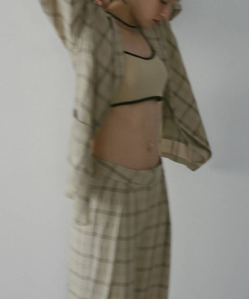anuke(アンヌーク)の「Cupin Knit Bustier 62610520(チューブトップ・レディース・ブラウン/ブラック/ライトブルー/オフホワイト・FREE)」の15枚目の写真