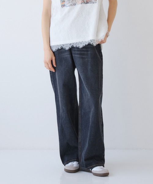 Nunc.(ヌンク)の「ストレートデニムパンツ(デニムパンツ・レディース・サックスブルー/ライトブルー/オフホワイト/ブラック・38/36/40)」の2枚目の写真