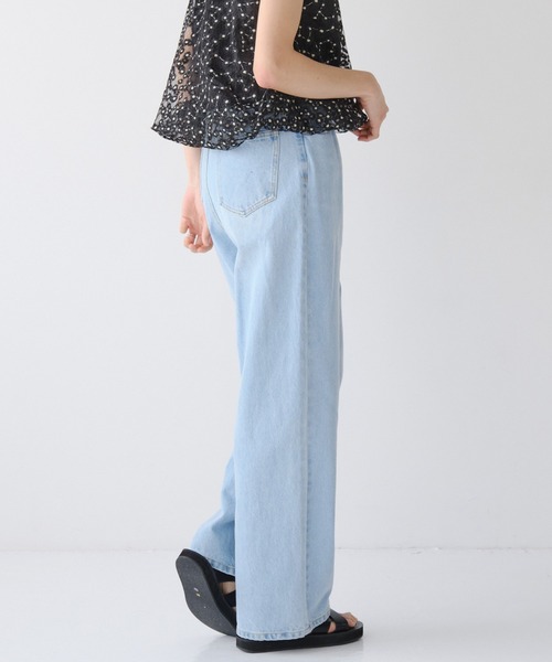 Nunc.(ヌンク)の「ストレートデニムパンツ(デニムパンツ・レディース・サックスブルー/ライトブルー/オフホワイト/ブラック・38/36/40)」の5枚目の写真