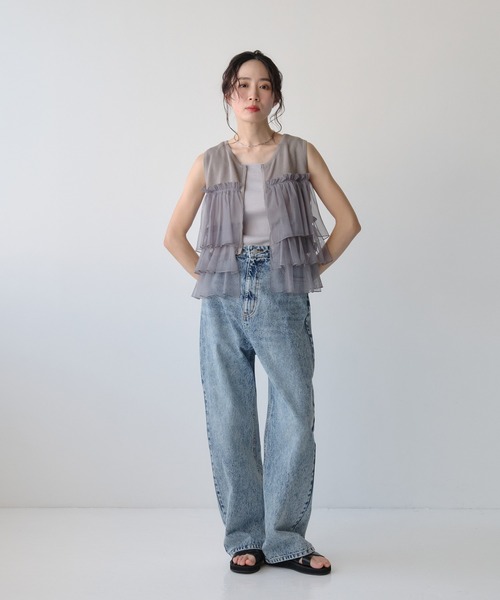 Nunc.(ヌンク)の「ストレートデニムパンツ(デニムパンツ・レディース・サックスブルー/ライトブルー/オフホワイト/ブラック・38/36/40)」の22枚目の写真