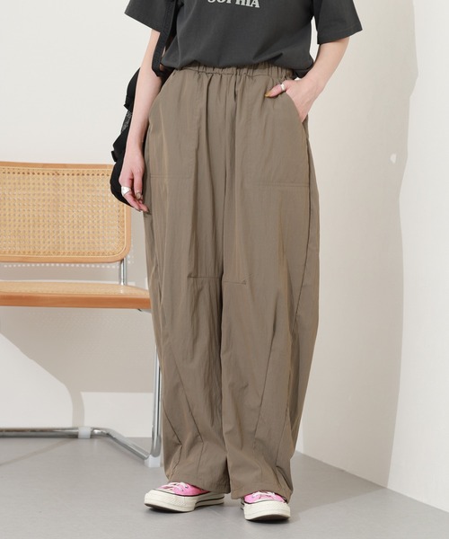 laulea(ラウレア)の「lauleaワッシャーベイカーパンツ(その他パンツ・レディース・キャメル/ベージュ/オフホワイト/モカ/ブラック・M)」の17枚目の写真