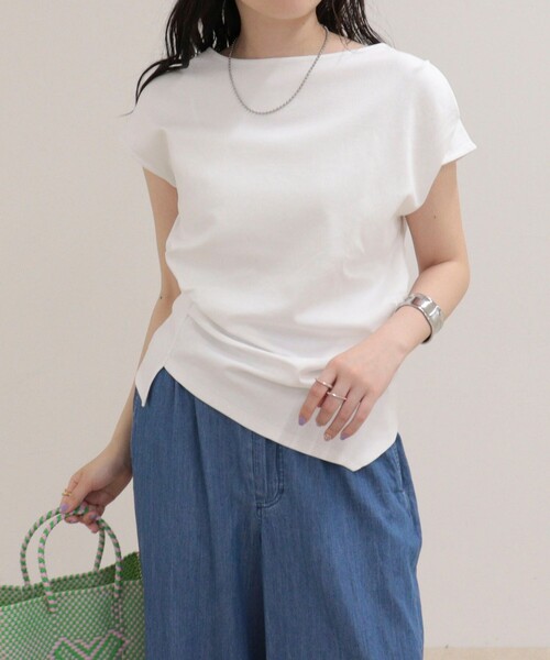 fredy emue(フレディエミュ)の「アシメデザインカットソーブラウス(Tシャツ/カットソー・レディース・オフホワイト/ベージュ/チャコールグレー/サックスブルー・38)」の10枚目の写真