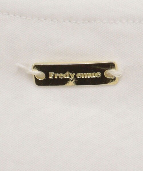 fredy emue(フレディエミュ)の「アシメデザインカットソーブラウス(Tシャツ/カットソー・レディース・オフホワイト/ベージュ/チャコールグレー/サックスブルー・38)」の18枚目の写真