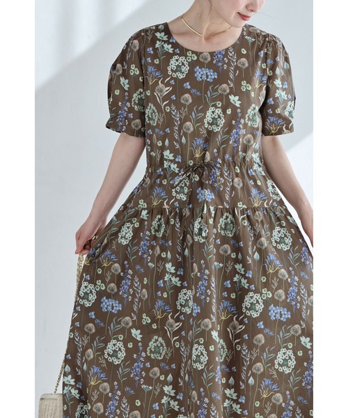 cawaii(カワイイ)の「ありのまま美しい花のデッサン画ミディアムワンピース(ワンピース・レディース・ブラウン・FREE)」の1枚目の写真
