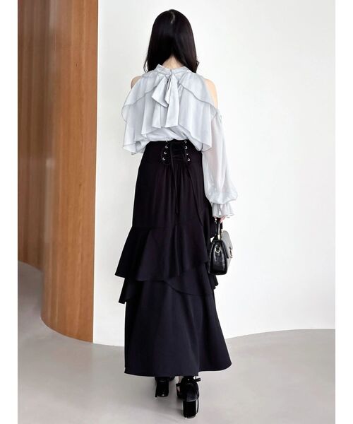 dazzlin(ダズリン)の「アシメラッフルマーメイドスカート(スカート・レディース・その他1/ブラック/アイボリー・MEDIUM/SMALL)」の5枚目の写真
