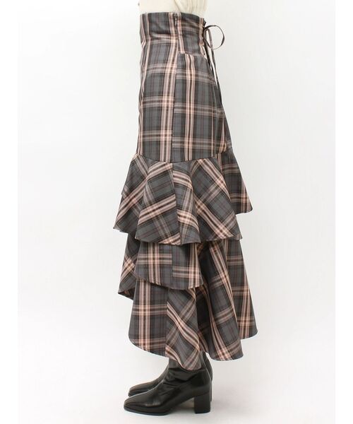 dazzlin(ダズリン)の「アシメラッフルマーメイドスカート(スカート・レディース・その他1/ブラック/アイボリー・MEDIUM/SMALL)」の18枚目の写真