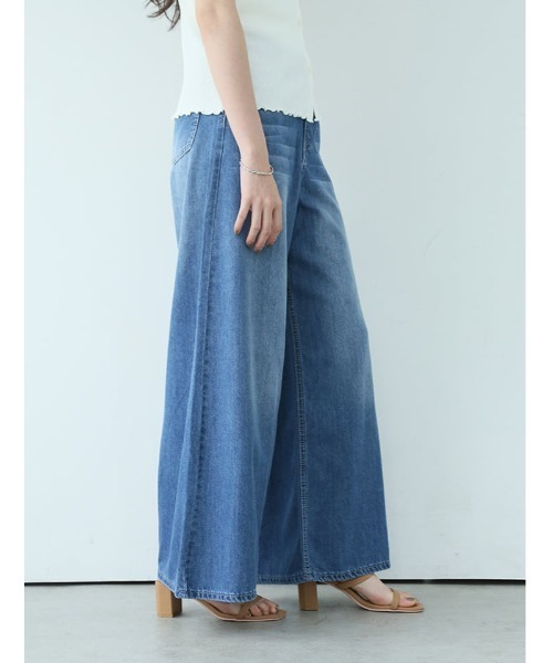 fifth（フィフス）の「バックゴムワイドデニム（デニムパンツ・レディース・インディゴブルー/ライトブルー・M/S/L）」の15枚目の写真
