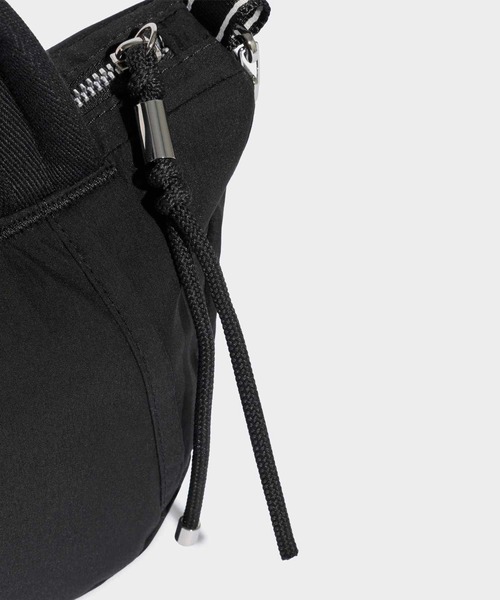 adidas（アディダス）の「アディダス オリジナルス クロワッサン バッグ / アディダス adidas（バックパック/リュック・レディース・ブラック・FREE）」の6枚目の写真