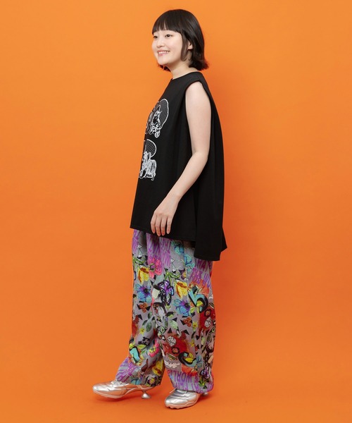 ScoLar（スカラー）の「162742：シワ加工 ポップ総柄パンツ（Tシャツ/カットソー・レディース・アイボリー/チャコールグレー・M）」の4枚目の写真