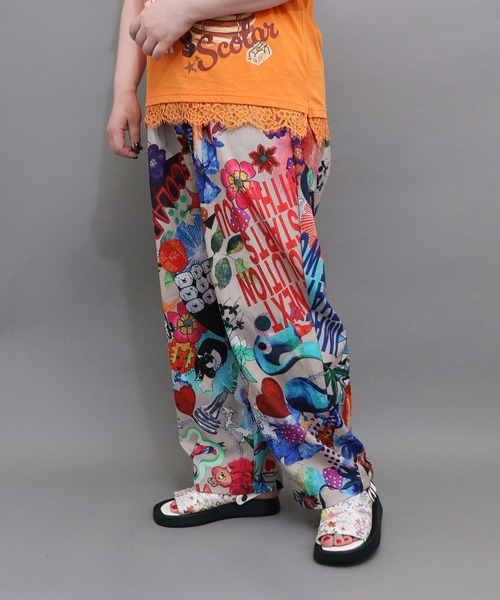 ScoLar（スカラー）の「162742：シワ加工 ポップ総柄パンツ（Tシャツ/カットソー・レディース・アイボリー/チャコールグレー・M）」の12枚目の写真