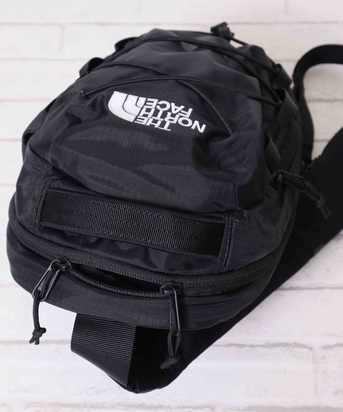 THE NORTH FACE(ザノースフェイス)の「【THE NORTH FACE/ザノースフェイス】BOREALIS SLING BAG ボレアリス スリングバッグ ワンショルダーバッグ ボディバッグ ユニセックス(ショルダーバッグ・レディース・ブラック/グレー・ONE SIZE)」の7枚目の写真