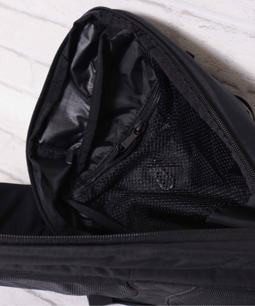 THE NORTH FACE(ザノースフェイス)の「【THE NORTH FACE/ザノースフェイス】BOREALIS SLING BAG ボレアリス スリングバッグ ワンショルダーバッグ ボディバッグ ユニセックス(ショルダーバッグ・レディース・ブラック/グレー・ONE SIZE)」の10枚目の写真
