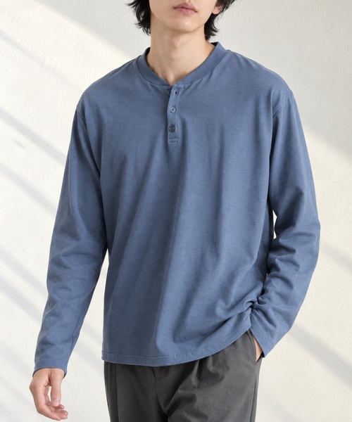 MONO-MART(モノマート)の「【EASY COMFORTシリーズ】USAコットン ベーシック コンパクトフィット ヘンリーネック長袖Tシャツ<UVカット>(Tシャツ/カットソー・メンズ・ブラック/ワイン系/ダークグレー/ブラウン系/グレイッシュブルー/オリーブ/ライトグレー/ホワイト・XL/L/M/S)」の7枚目の写真
