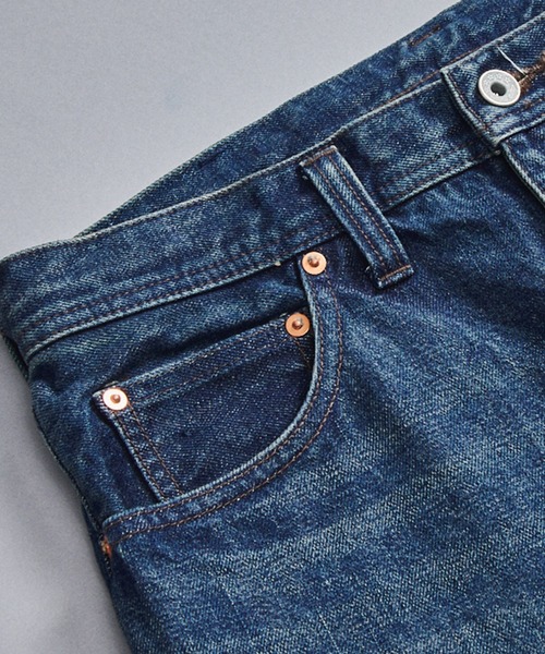 UNITED TOKYO(ユナイテッドトウキョウ)の「【数量限定】13oz SELVEDGE DENIM ストレートパンツ(デニムパンツ・メンズ・ライトブルー/ダークインディゴブルー・1/2)」の13枚目の写真