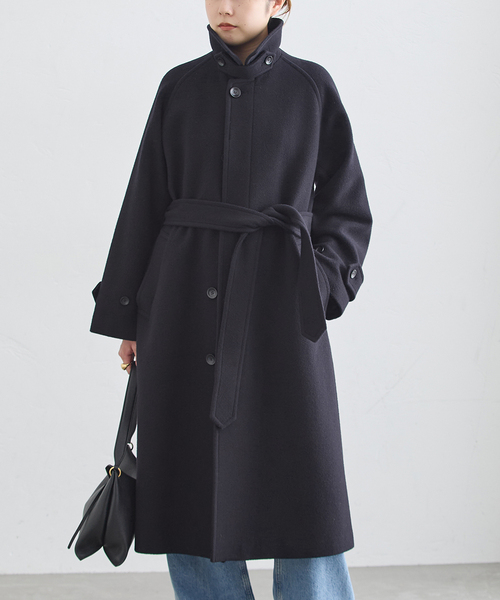 journal standard L'essage(ジャーナルスタンダードレサージュ)の「SUPER100モッサバルカラーコート(ステンカラーコート・レディース・ネイビー/キャメル・36/38)」の2枚目の写真